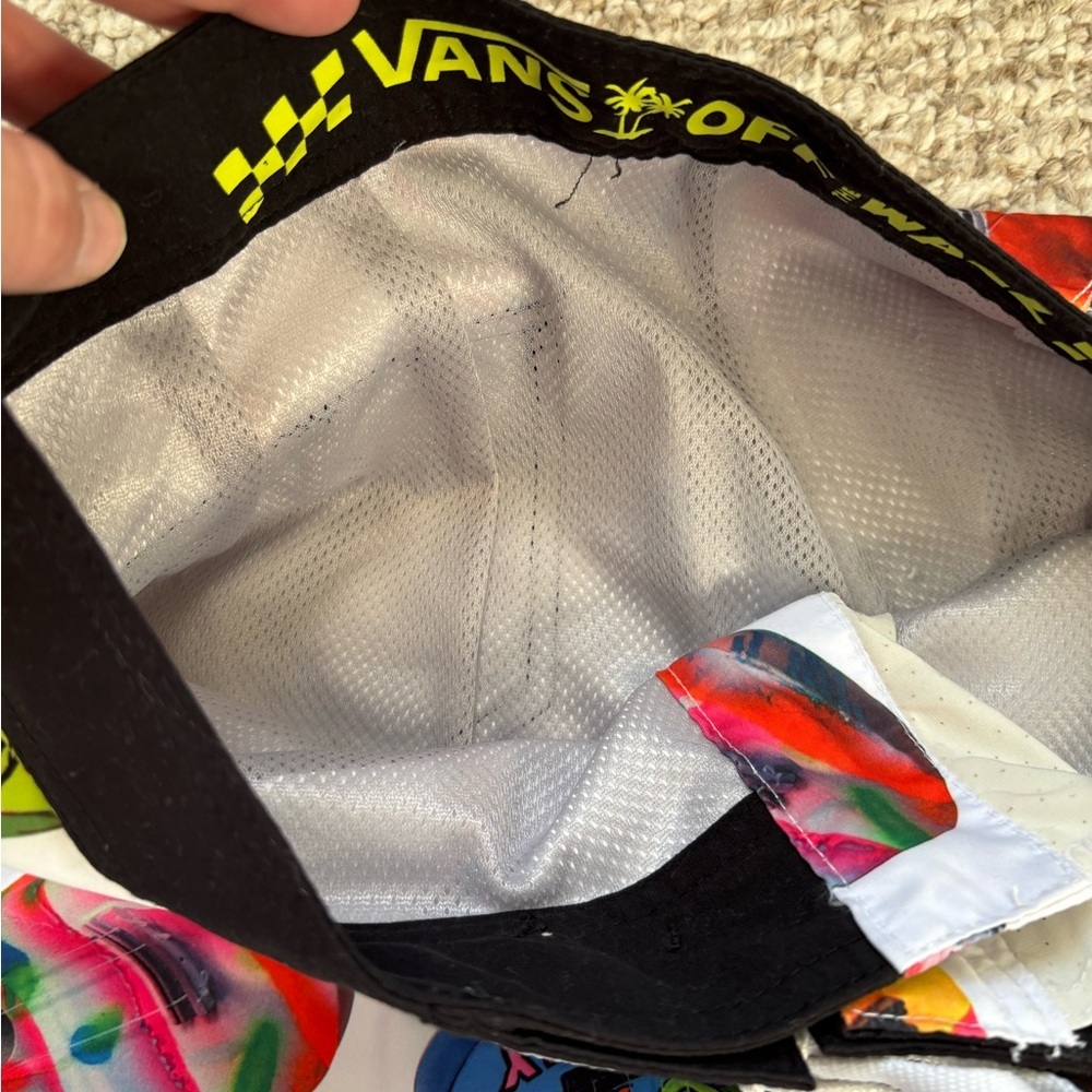 Vans Off The Wall Guitar Print Board Shorts Size 28 - Picture 9 of 13